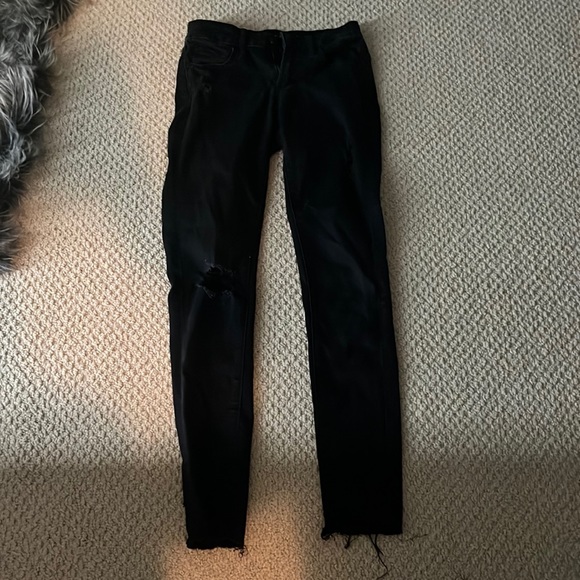 Low waisted black skinny jeans. - Picture 1 of 5